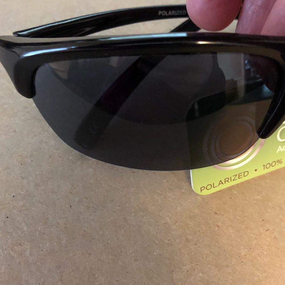 Solar Comfort Sunglasses NWT Polarized Lenses - Picture 6 of 8